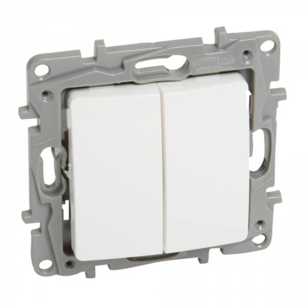 Intrerupator cap scara dublu Legrand Niloe 764502, incastrat, alb