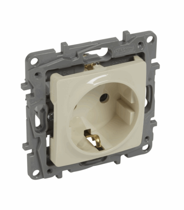 Priza Schuko Niloe ivoar 16A, Legrand