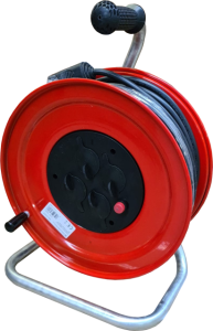 PRELUNGITOR CU TAMBUR METAL 4xSCHUKO CU INTRERUPATOR SI PROTECTIE TERMICA 3X2.5,
50m