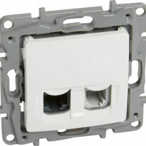 RJ 11 + RJ 45 Cat.6 UTP socket Niloe - white