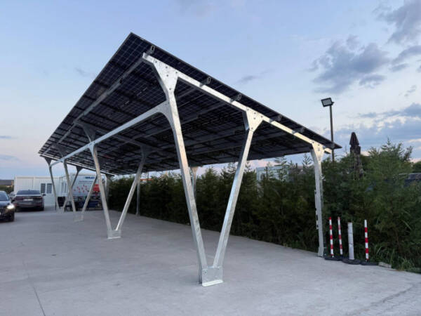 Carport solar cu panouri fotovoltaice pentru 2 locuri de parcare - 6.6kW